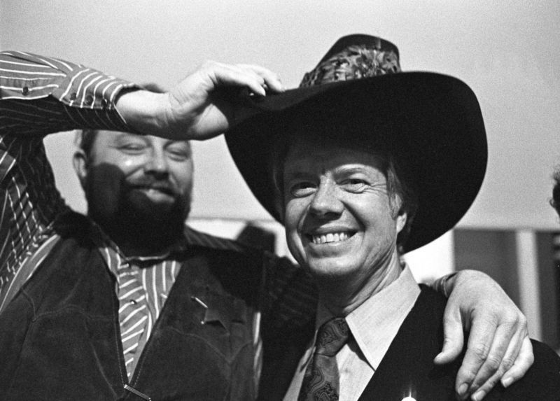 Bývalý prezident James Carter na snímku z roku 1976 (vpravo).