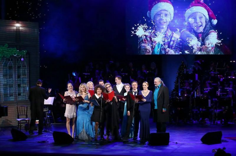 Loňský koncert. Vánoční hvězdy v Karlíně 2014. Loňský koncert. Vánoční hvězdy v Karlíně 2014.