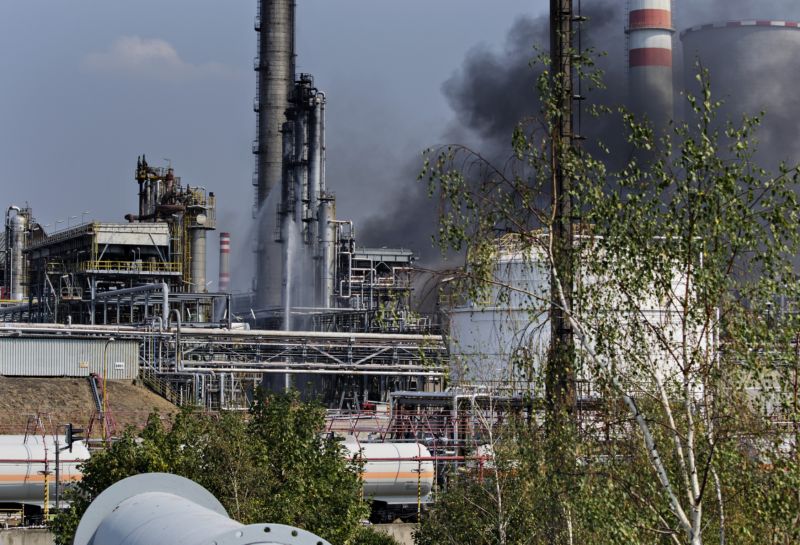 Požár v chemičce Unipetrol v Záluží u Litvínova. Požár v chemičce Unipetrol v Záluží u Litvínova.
