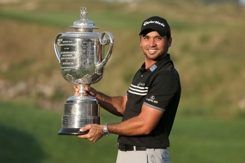 Poslední major sezony PGA Championship vyhrál australský golfista Jason Day a připsal si tak první velký triumf v kariéře. Poslední major sezony PGA Championship vyhrál australský golfista Jason Day a připsal si tak první velký triumf v kariéře.