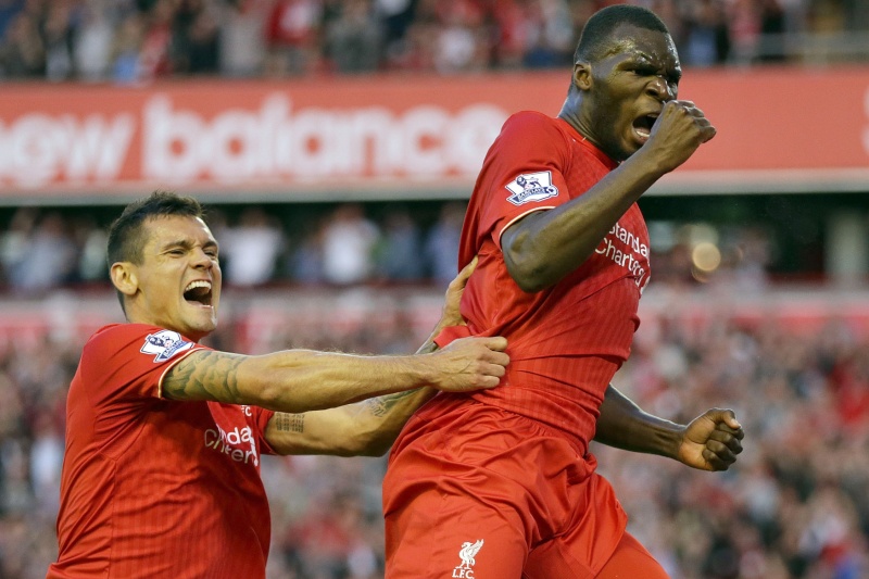Christian Benteke (vpravo) zařídil výhru Liverpoolu nad Bournemouthem.
