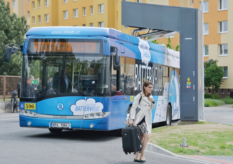 Dopravní podnik Praha koupí nové vozy. Nízkopodlažní elektrobus (ilustrační foto). Dopravní podnik Praha koupí nové vozy. Nízkopodlažní elektrobus (ilustrační foto).