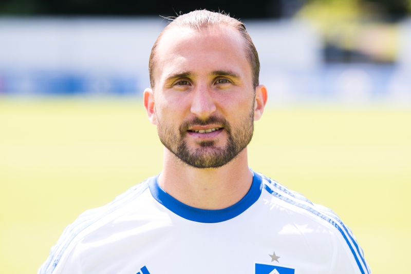 Záložník Petr Jiráček by mohl odejít z Hamburku do Sparty. Záložník Petr Jiráček by mohl odejít z Hamburku do Sparty.