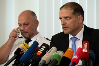 Policie muže dopadlo, dívku se však zachránit nepodařilo.
