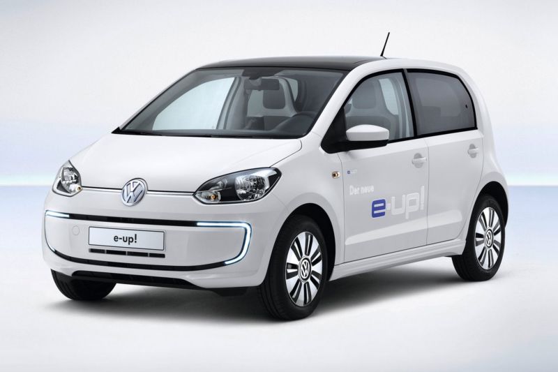 VW e-up! je vzhledem ke své velikosti a hbitosti vynikajícím městským vozítkem.
