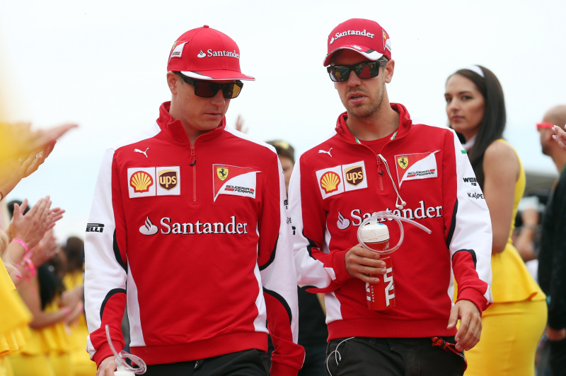 Kimi Räikkönen a Sebastian Vettel. Kimi Räikkönen a Sebastian Vettel.