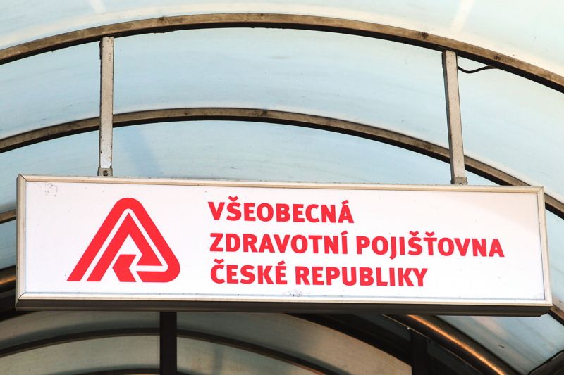 Doposud mohli lidé změnu pojišťovny nahlásit pouze do konce června. Doposud mohli lidé změnu pojišťovny nahlásit pouze do konce června.