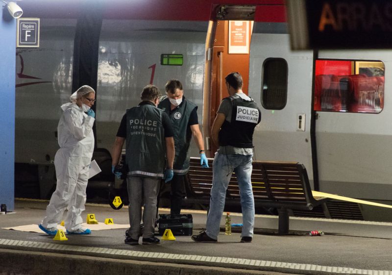 Ve vlaku Thalys došlo k teroristickému útoku.