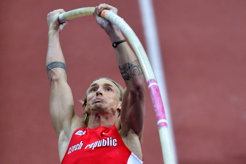 Tyčkař Michal Balner. Tyčkař Michal Balner.