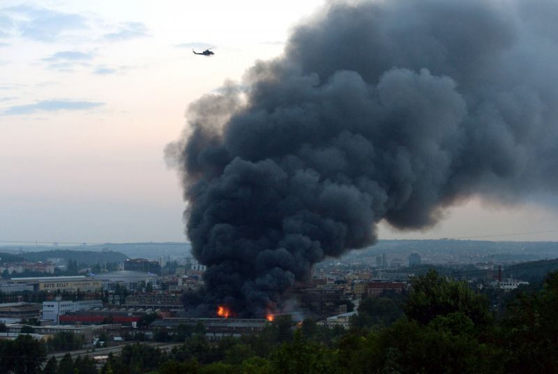 Požár v pražských Vysočanech. Požár v pražských Vysočanech.