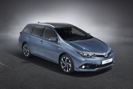 Dalším úspěšným hybridním modelem značky je Auris.