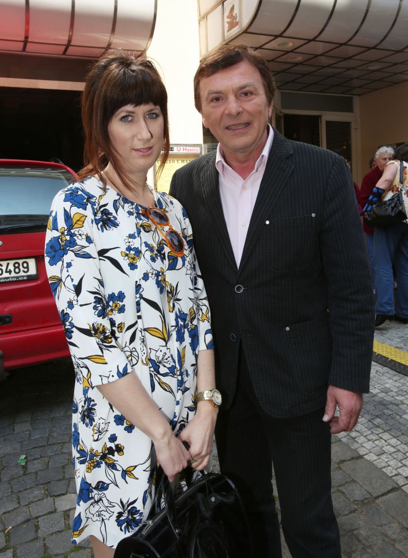 Pavel Trávníček a jeho nevěsta Monika Fialková.