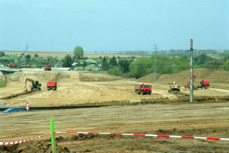 Za soudním sporem stojí prodej pozemků pro stavbu obchvatu u Otrokovic z roku 2003.
