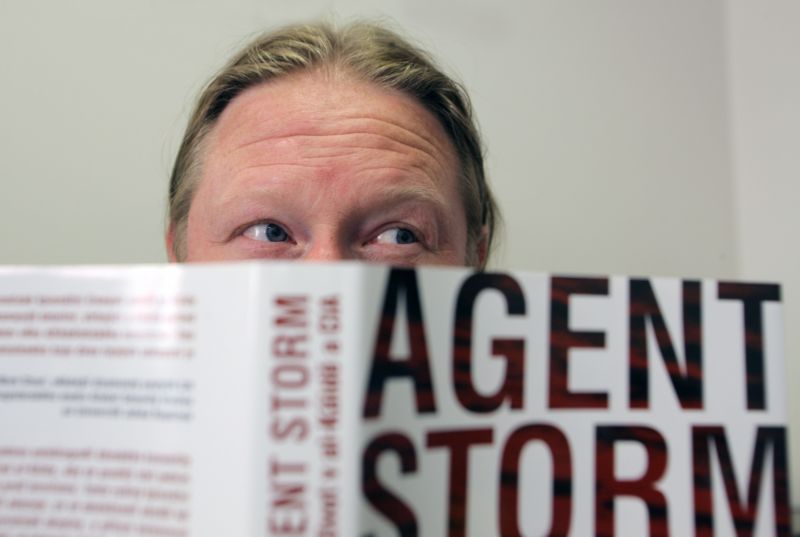 Morten Storm dříve patřil k radikálním bojovníkům, později se stal spolupracovníkem CIA, MI6 a PET.
