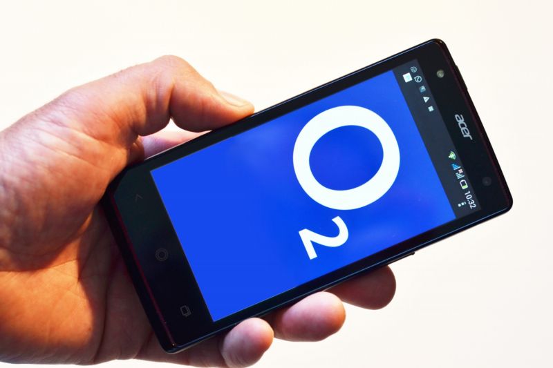 Mobilní operátor O2 (ilustrační foto). Mobilní operátor O2 (ilustrační foto).