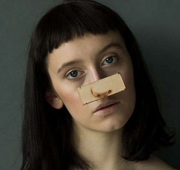 Šperky mají nahradit plastické operace a make-up.