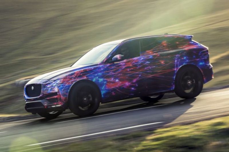 Značka Jaguar modelem F-PACE vstoupila do segmentu crossoverů.