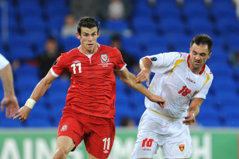 Gareth Bale v dresu Wallesu. 