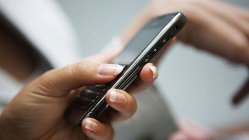 Pokladny by prý zasílání plošných SMS příliš nezatížilo.
