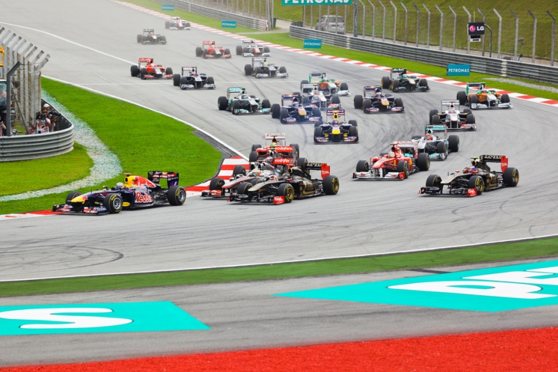 Momentka ze závodů formule 1.