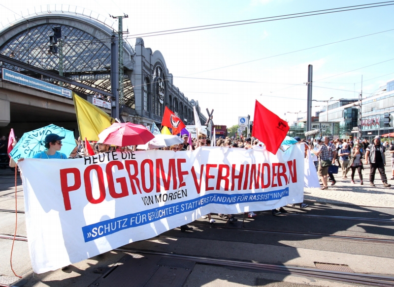 Demonstrace na podporu uprchlíků v saských Drážďanech. Demonstrace na podporu uprchlíků v saských Drážďanech.