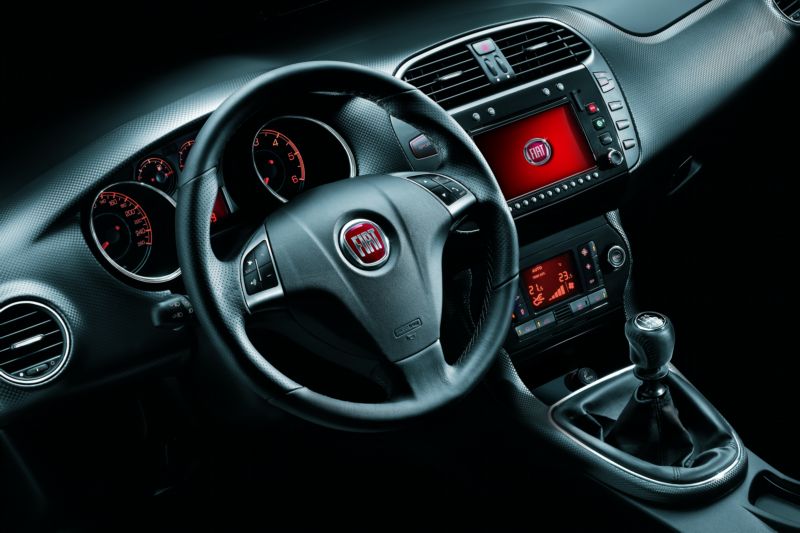 Fiat Chrysler Automobiles stále usiluje o spojení s General Motors (ilustrační foto).