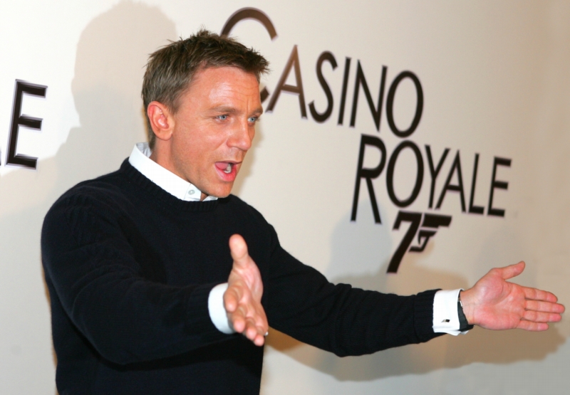 Daniel Craig opět ztvární Jamese Bonda. Daniel Craig opět ztvární Jamese Bonda.