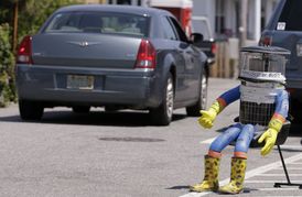 Stopující robot hitchBOT.