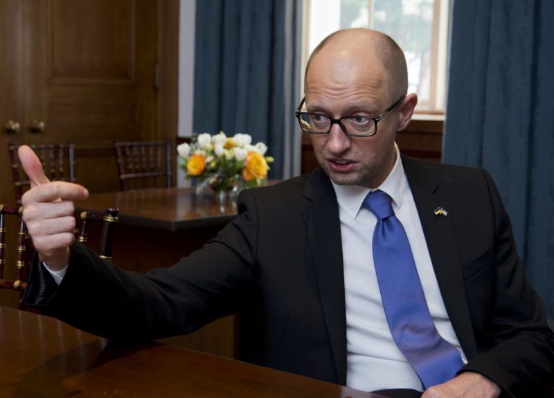 Ukrajinský premiér Arsenij Jaceňuk. Ukrajinský premiér Arsenij Jaceňuk.