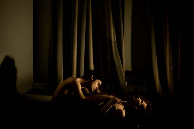 Fotografie World Press Photo roku 2014. Autor snímku je Mads Nissen, Dánsko. Fotografie World Press Photo roku 2014. Autor snímku je Mads Nissen, Dánsko.