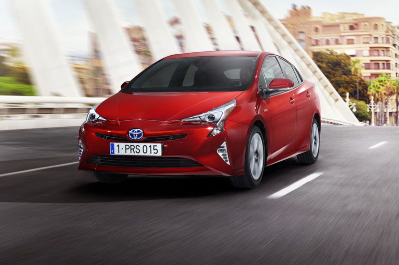 Hybridní Toyota Prius dospěla do čtvrté generace.