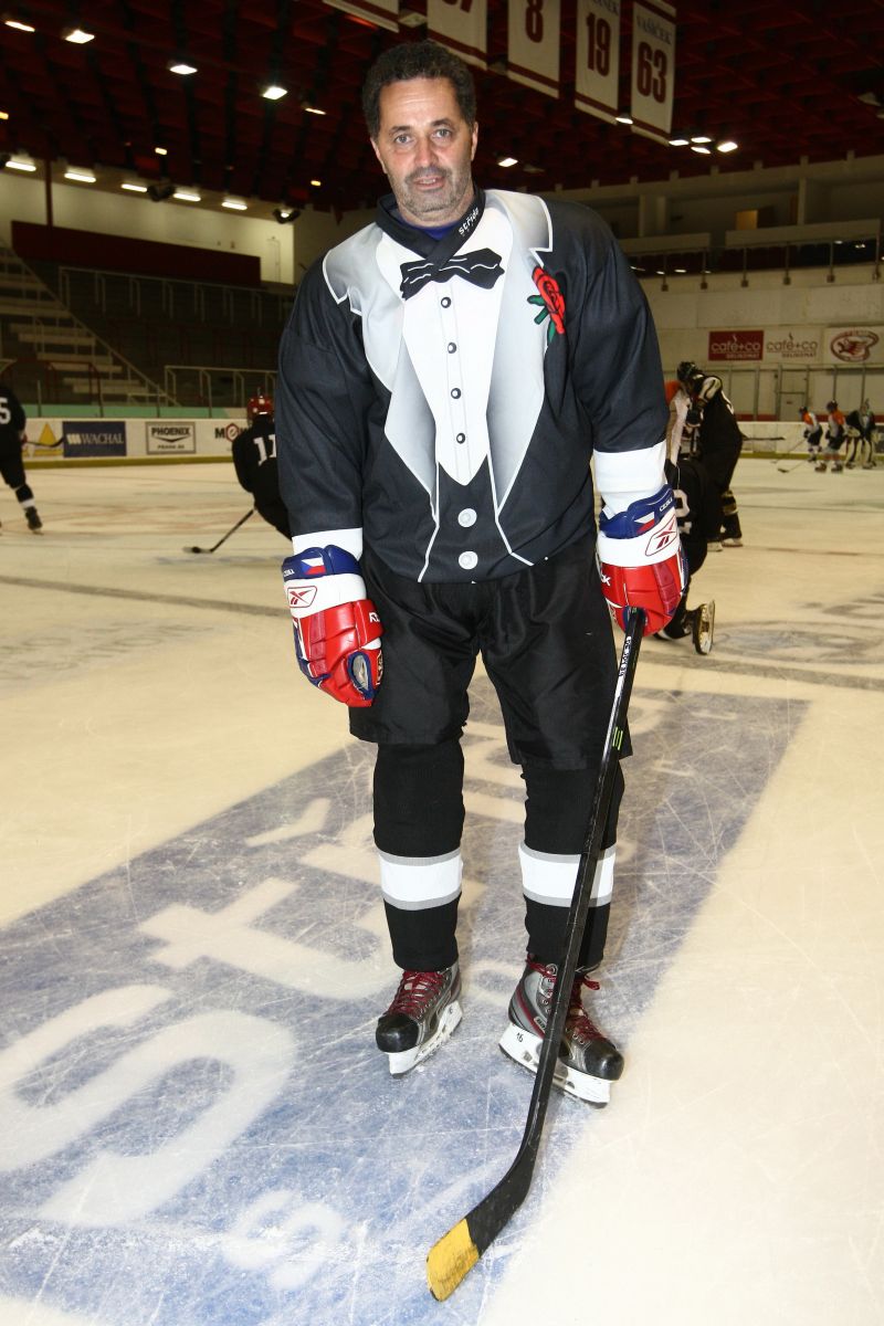 Martin Dejdar má hokej jako svou lásku.