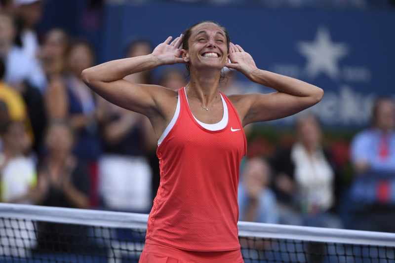 Roberta Vinciová překvapila americkou favoritku US Open Serenu Williamsovou a zahraje si finále.