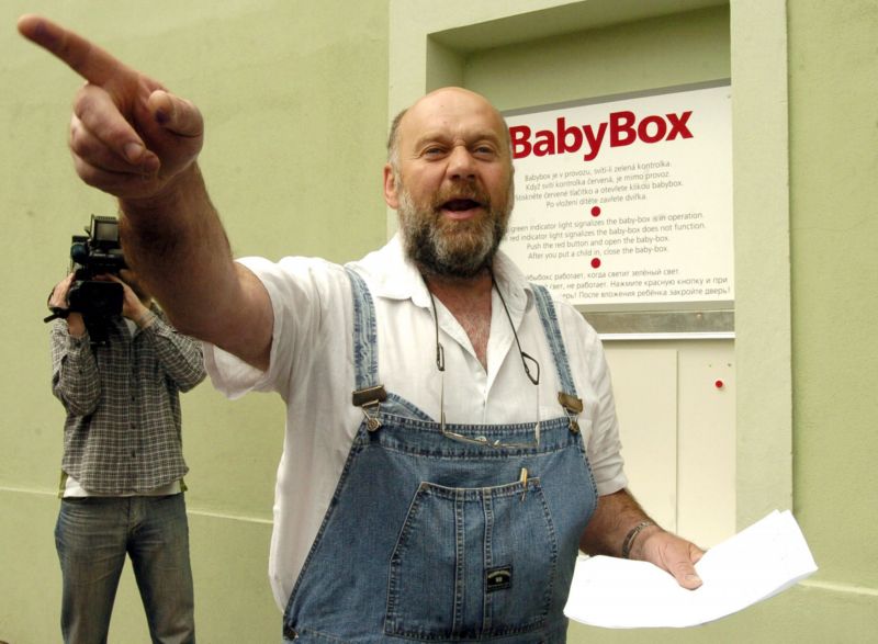 Zakladatel sítě babyboxů Ludvík Hess.