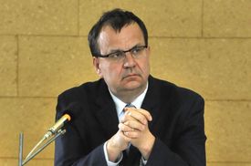Ministr průmyslu a obchodu Jan Mládek.
