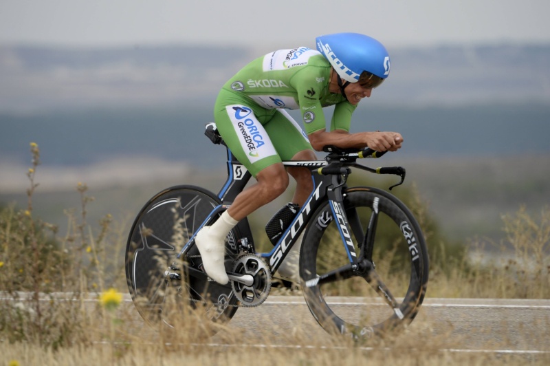 Závodník týmu Orica GreenEdge. Závodník týmu Orica GreenEdge.
