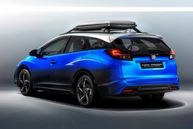 Civic Tourer Active Life Concept dostal i speciální barevné provedení.