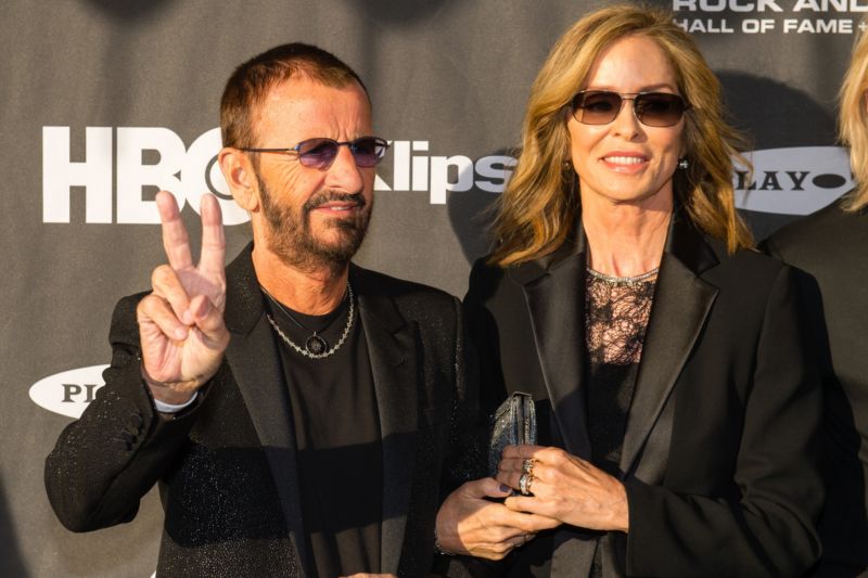 Ringo Starr prodává v aukci věci, které patří jemu a jeho manželce Barbaře Bachové.