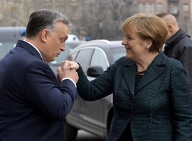 Viktor Orbán a Angela Merkelová.