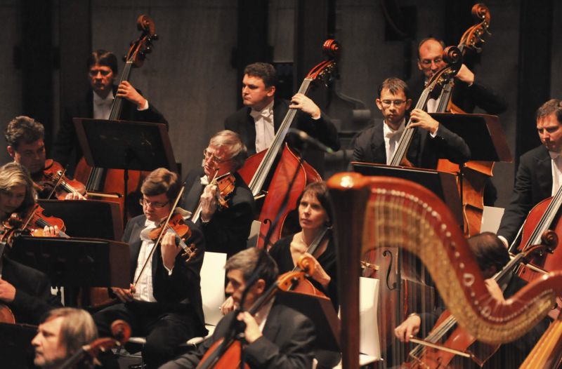 Symfonický orchestr hlavního města Prahy FOK. Symfonický orchestr hlavního města Prahy FOK.