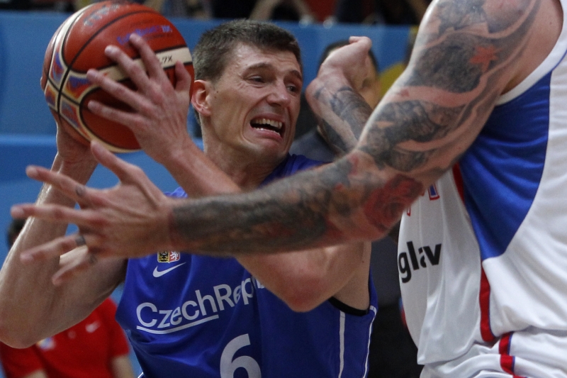 Basketbalista Vojtěch Hruban. 