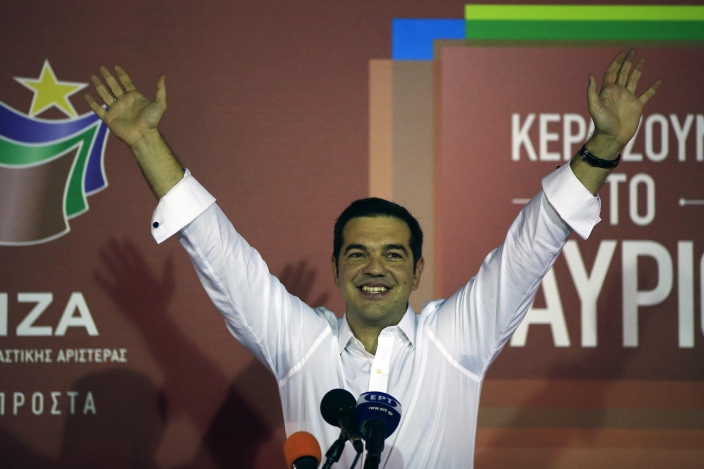 Slavící Alexis Tsipras.