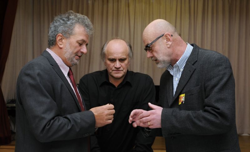 Ivan Gabal (vlevo), Michael Kocáb (uprostřed) a Jan Ruml.