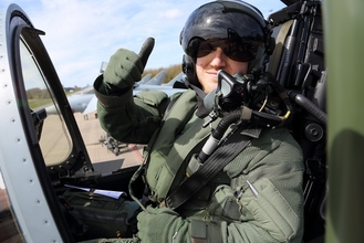 Německý Eurofighter a jeho pilot.