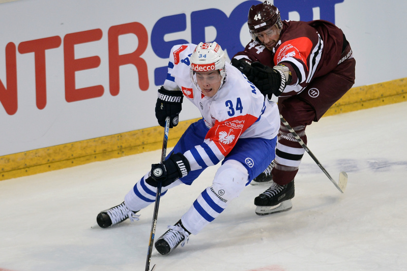 Auston Matthews (vlevo). Auston Matthews (vlevo).