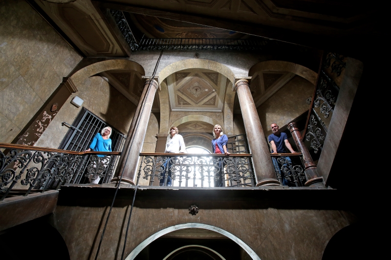 Realizační tým v prostorách Desfourského paláce.