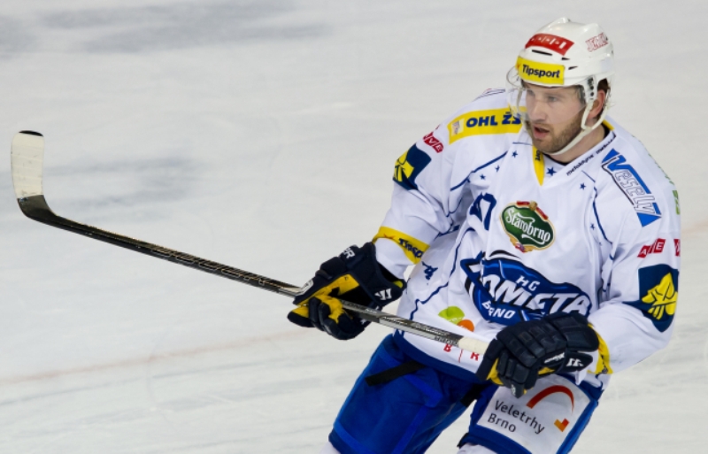Petr Ton, opora Komety.