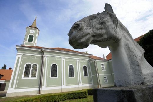 Historickému komplexu se navrátila jeho klasicistní podoba.