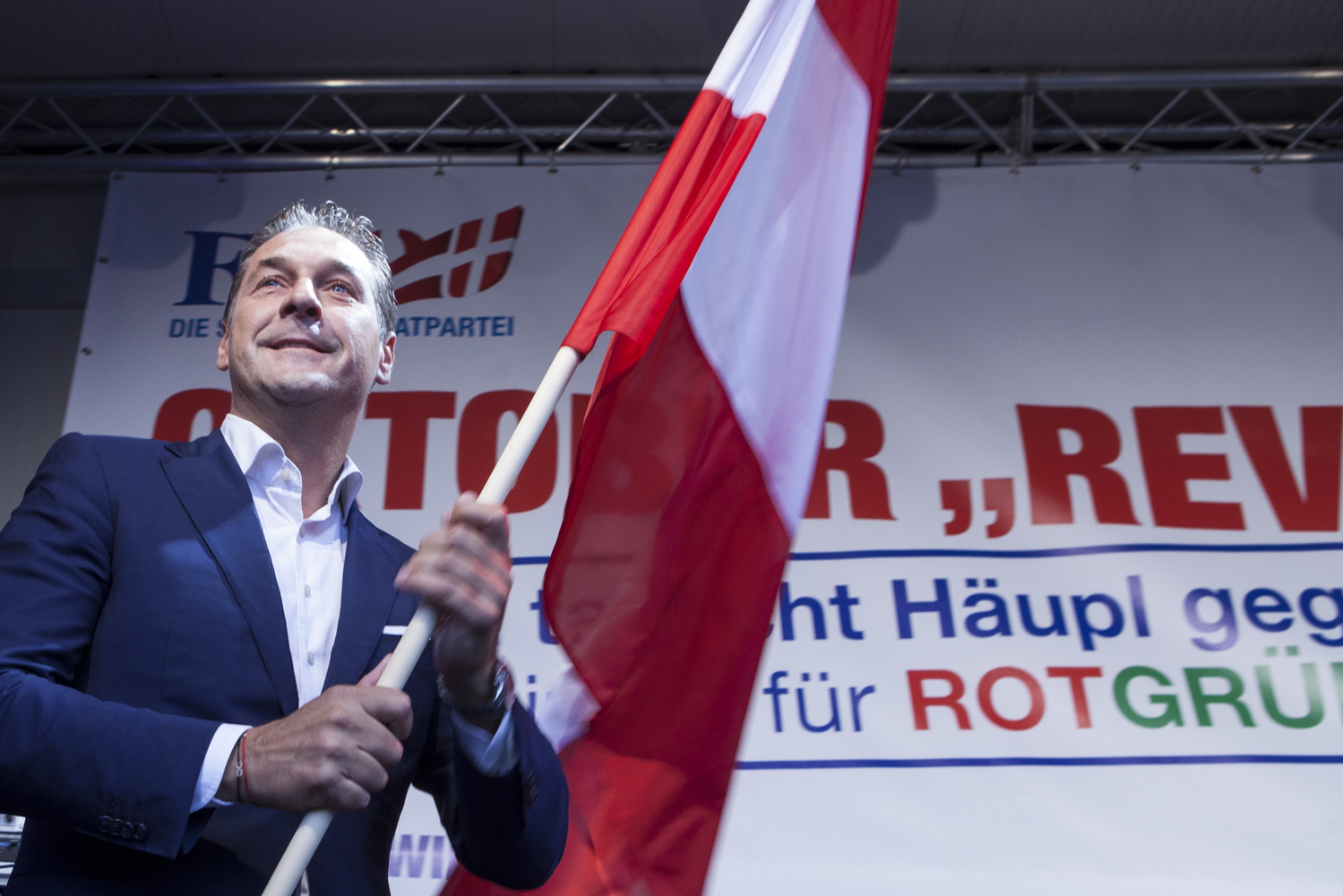 Strache mobilizuje Rakousko.