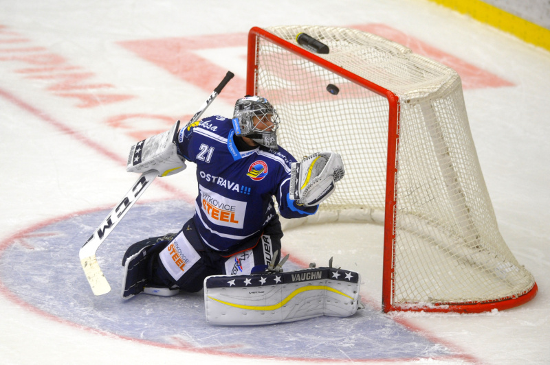 Vítkovický brankář Pavel Kantor.